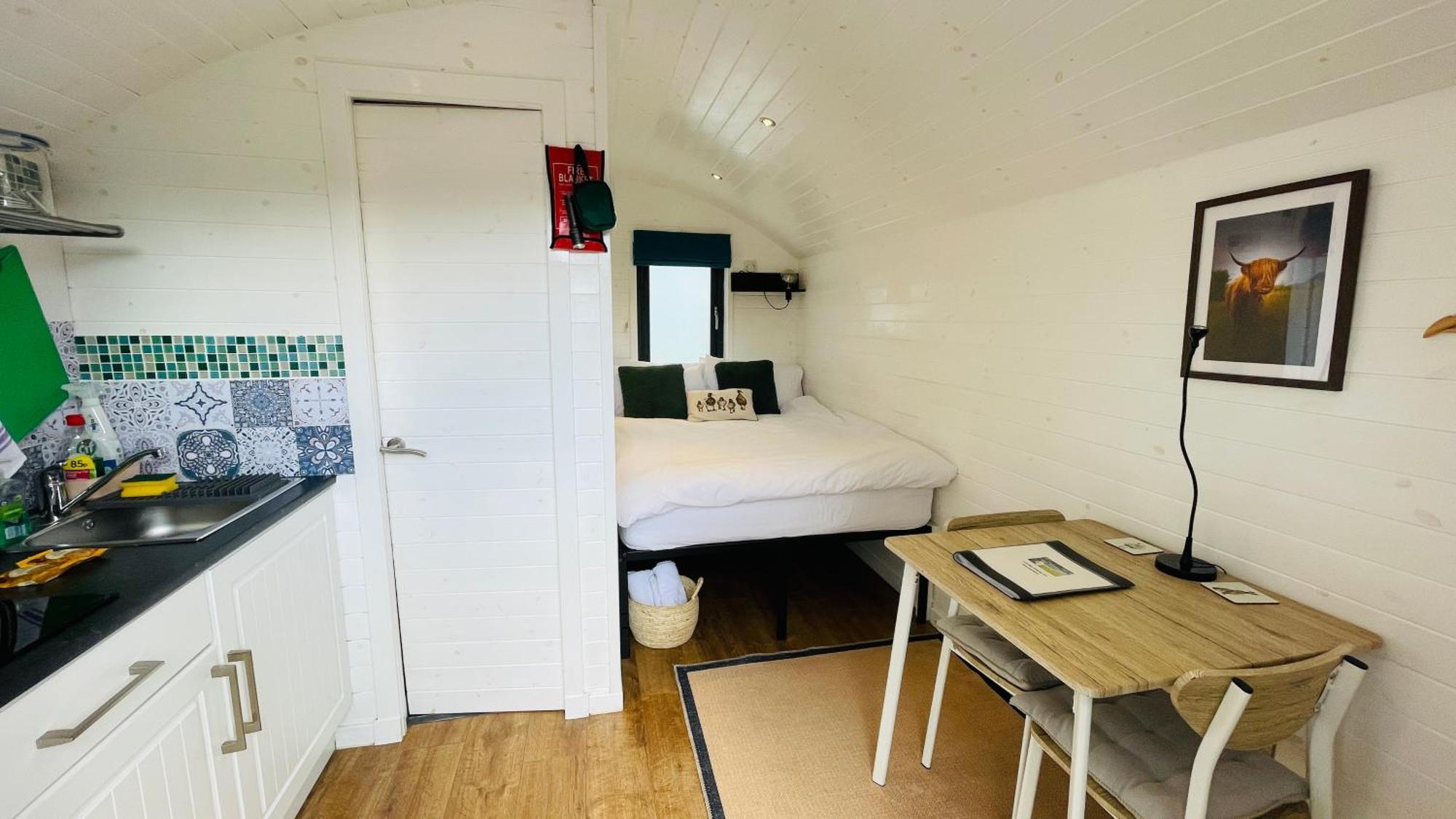 Apartamento Hideaway Pod Near Loch Ness For A Tranquil Retreat Lewiston Exterior foto