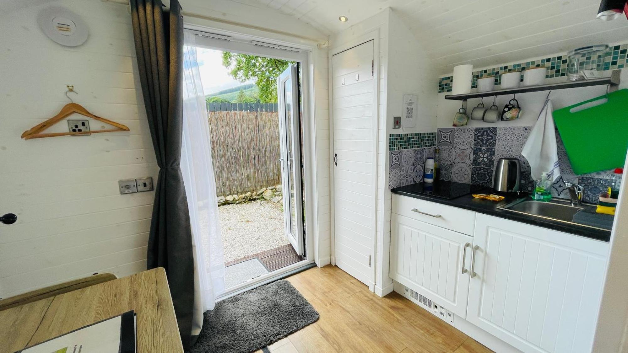 Apartamento Hideaway Pod Near Loch Ness For A Tranquil Retreat Lewiston Exterior foto